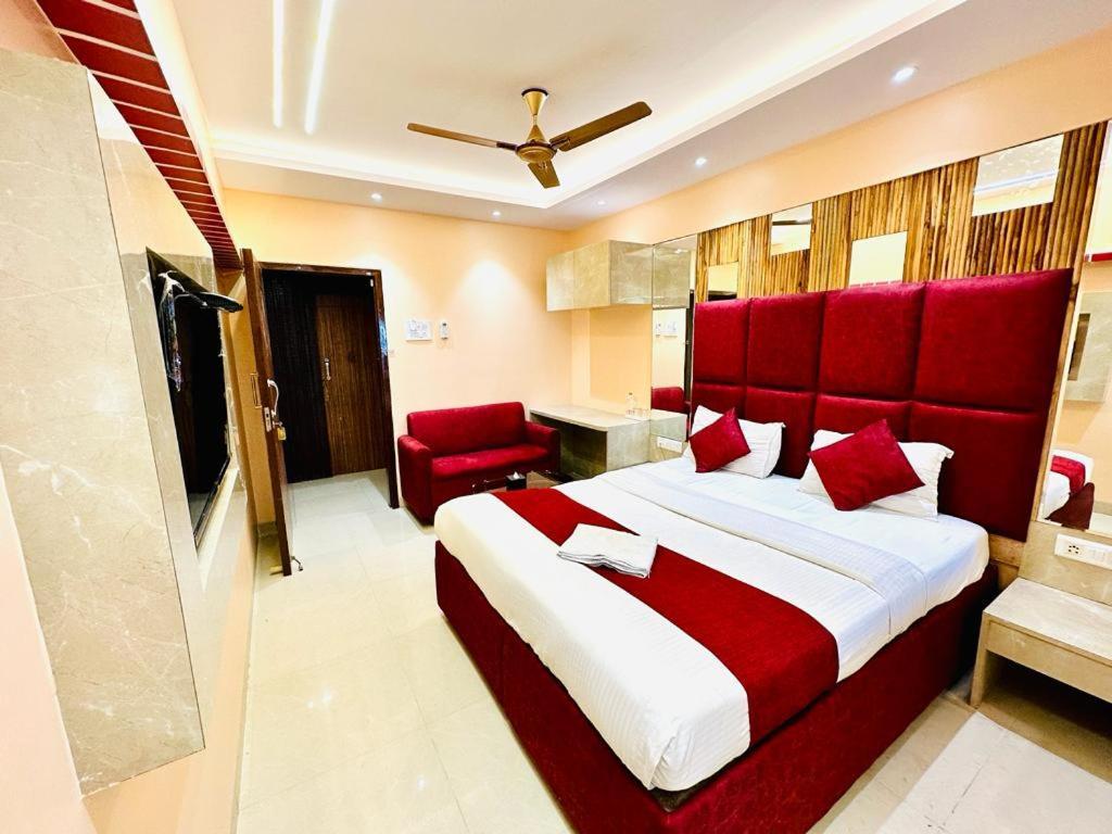 Hotel Vashi Inn Nova Bombaim Exterior foto