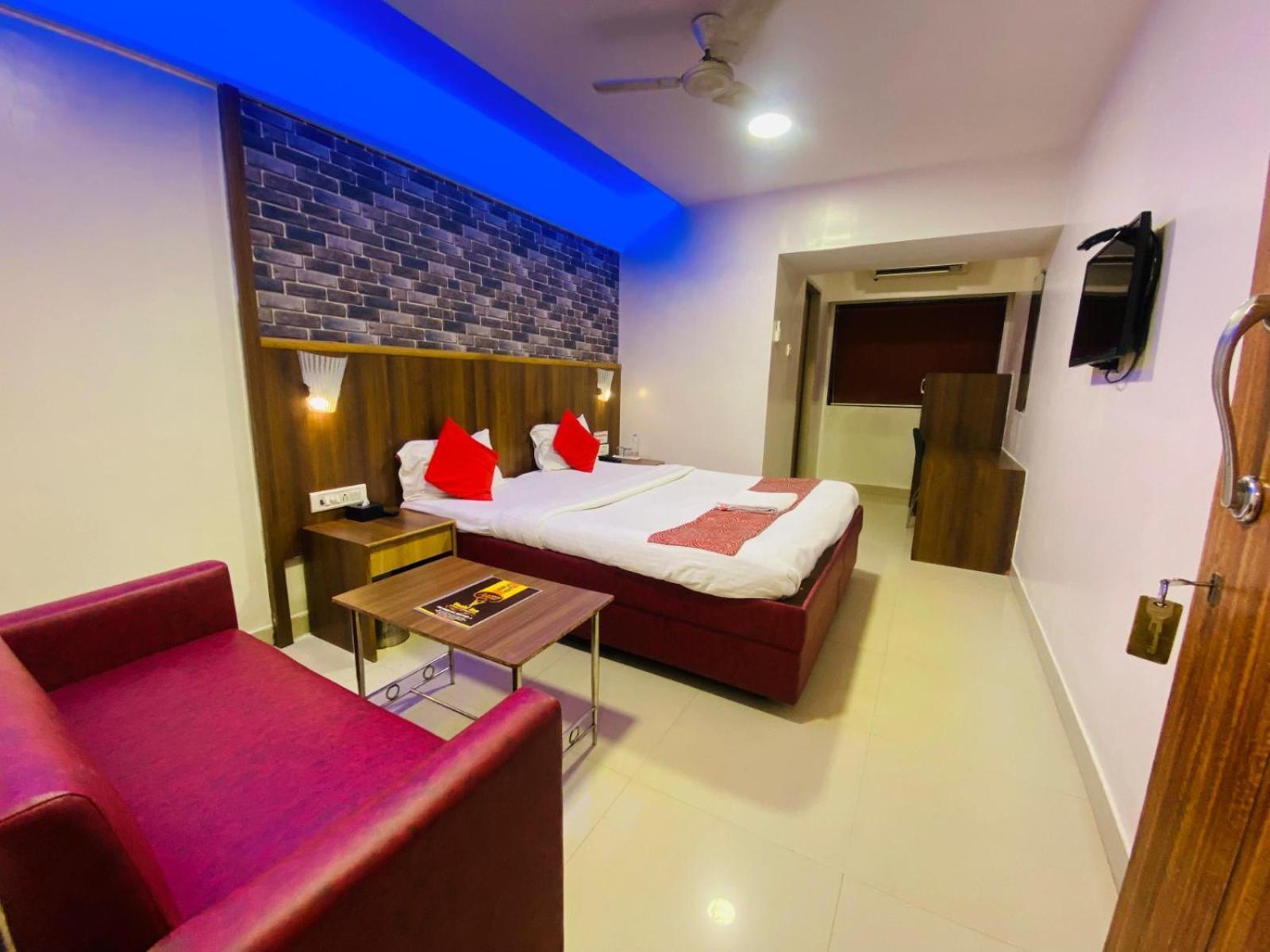 Hotel Vashi Inn Nova Bombaim Exterior foto