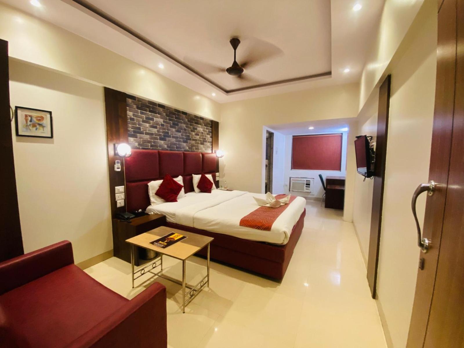 Hotel Vashi Inn Nova Bombaim Exterior foto